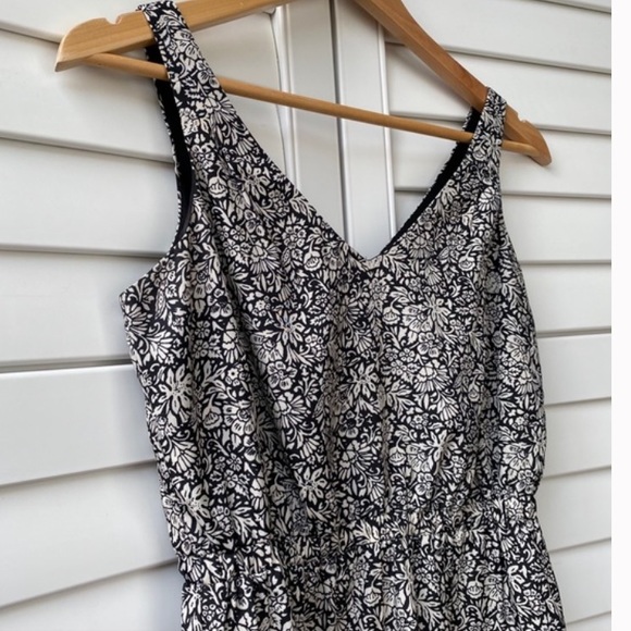 Loft Black and White Floral Dress - Picture 3 of 5